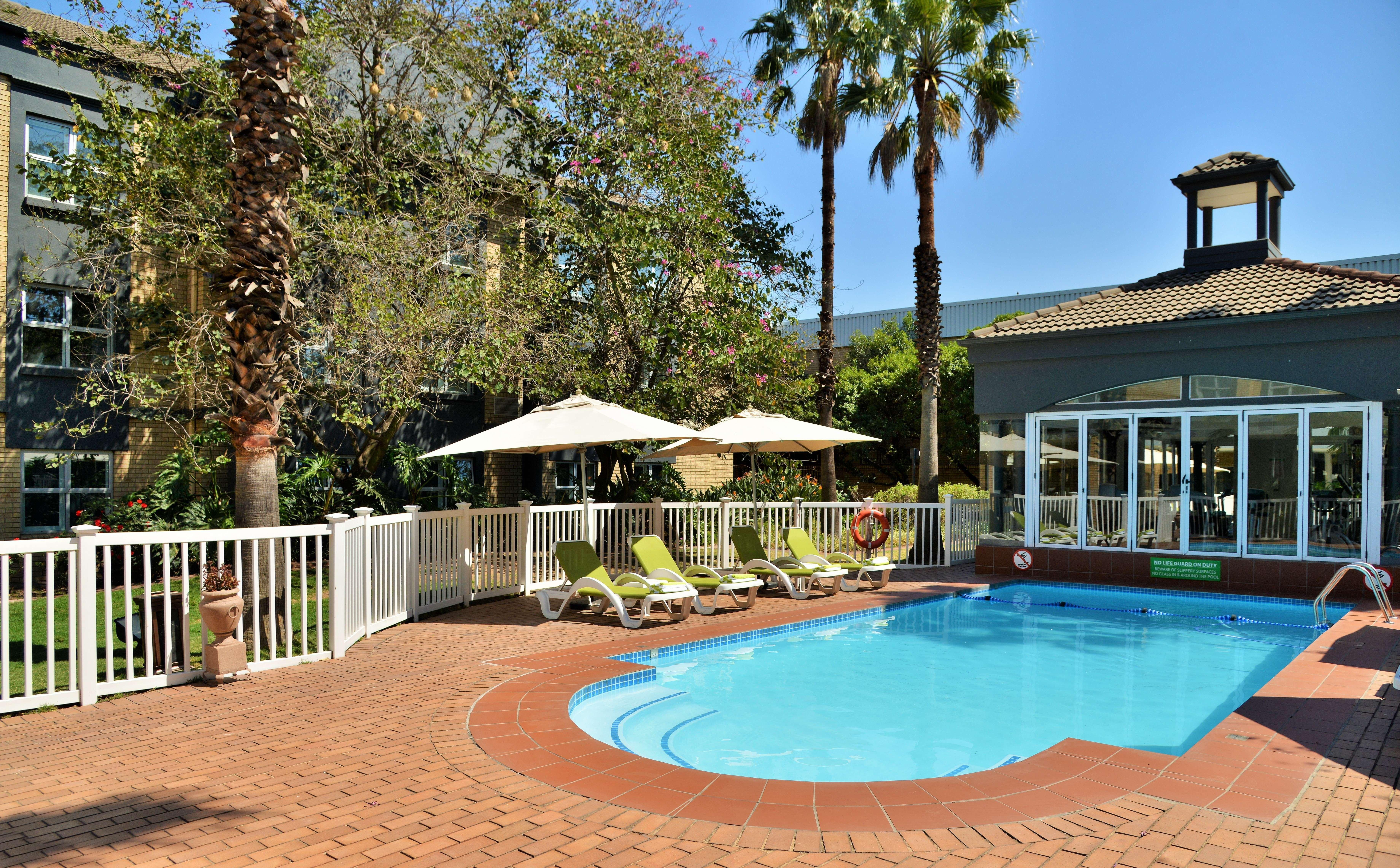 Holiday Inn Johannesburg Airport By Ihg Kempton Park Exterior foto