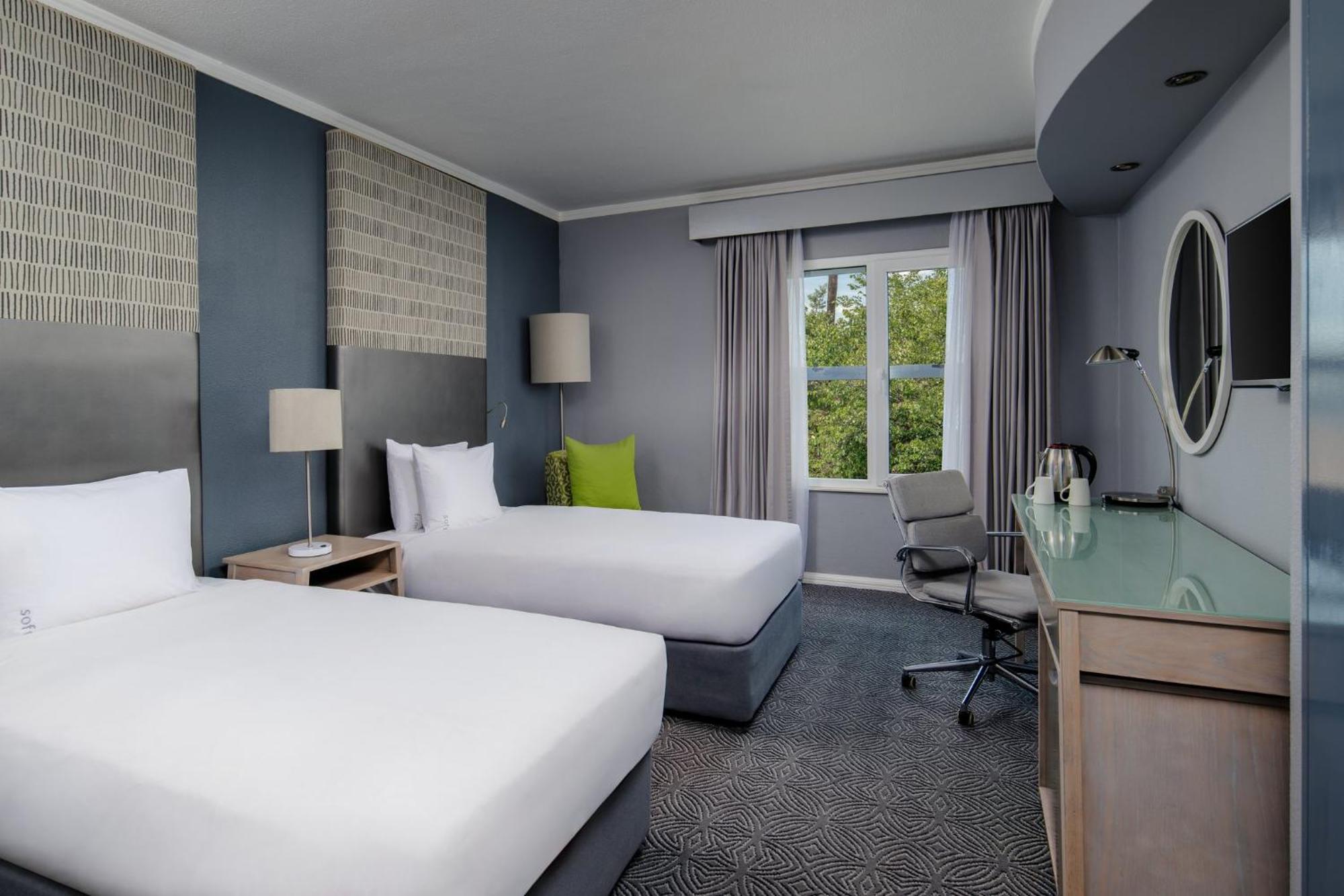 Holiday Inn Johannesburg Airport By Ihg Kempton Park Exterior foto